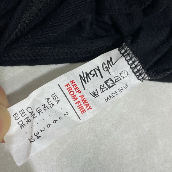 Nasty Gal Give It Your Best Shot Tie Crop Top Size Small Black ⭐️⭐️⭐️⭐️⭐️ - Picture 12 of 17